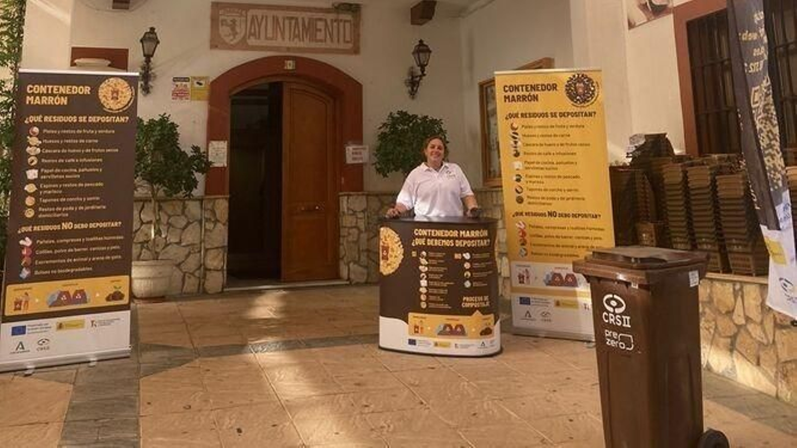 Punto de información del contenedor marrón