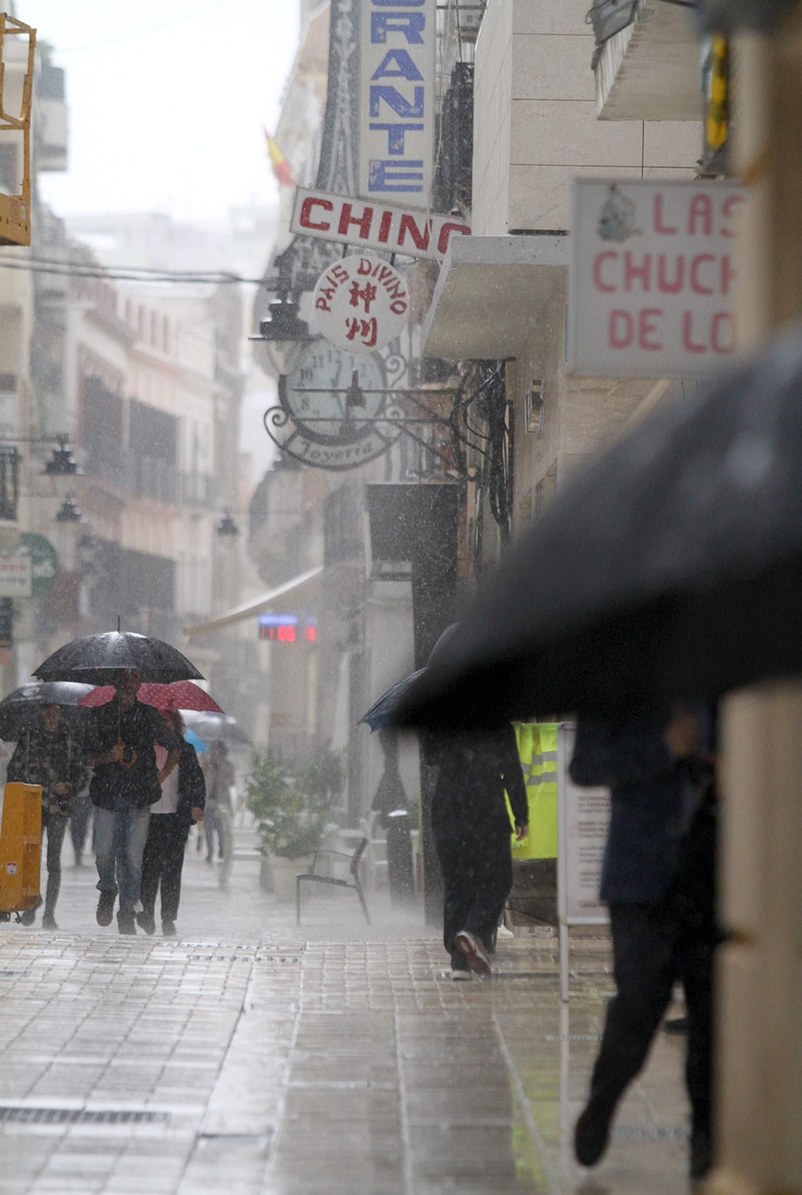 Imágenes del temporal de lluvia en Huelva.