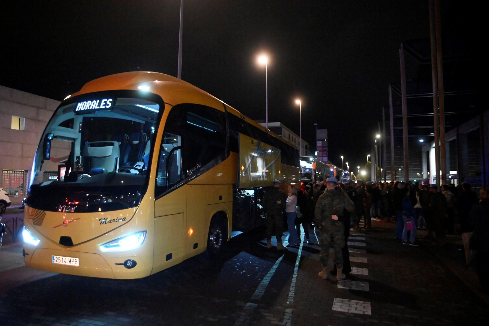 Emoción en la despedida de los militares de la brigada Guzmán el Bueno que parten a Líbano