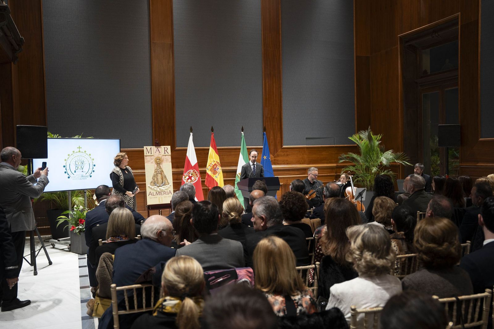 Almería celebra los grandes aniversarios de la Virgen del Mar: 525 años de su aparición y 75 de su coronación, en imágenes