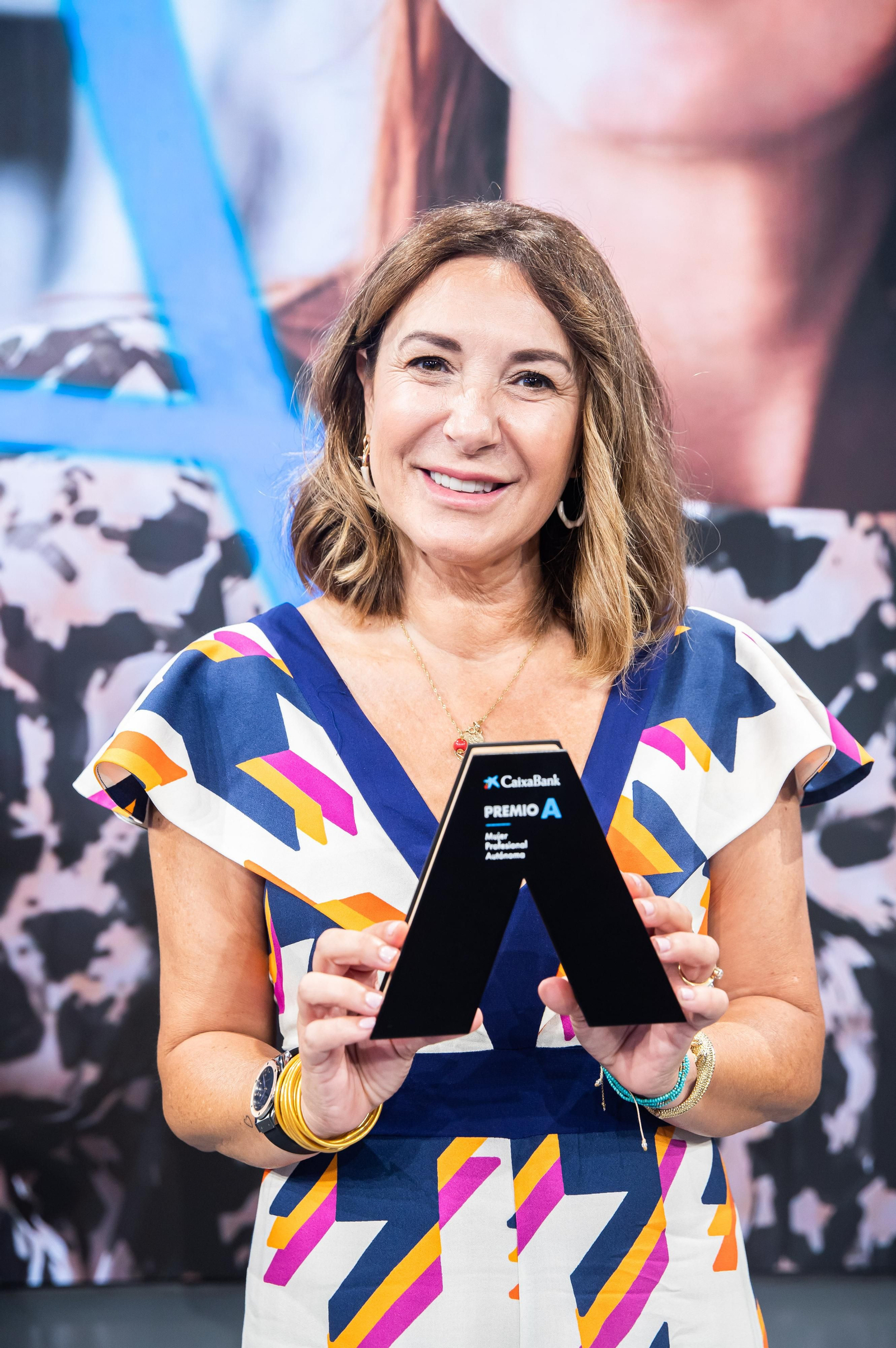 Milagros Cabral gana el 'Premio A Mujer Profesional Autónoma' de CaixaBank.