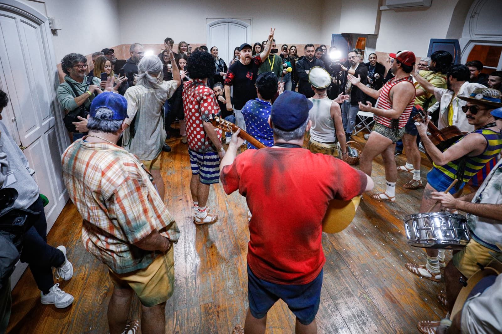 Búscate entre las mejores imágenes de la primera sesión de cuartos del COAC 2026