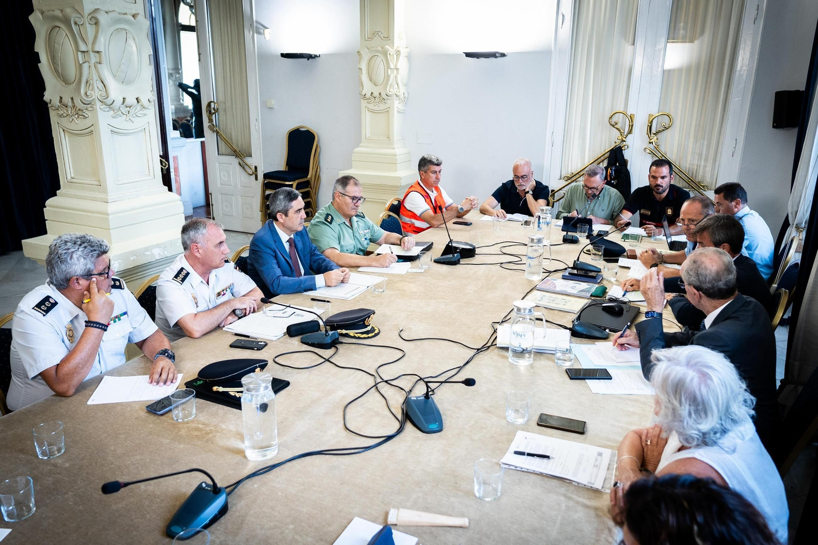 Reuniòn de la Junta de Seguridad Local.