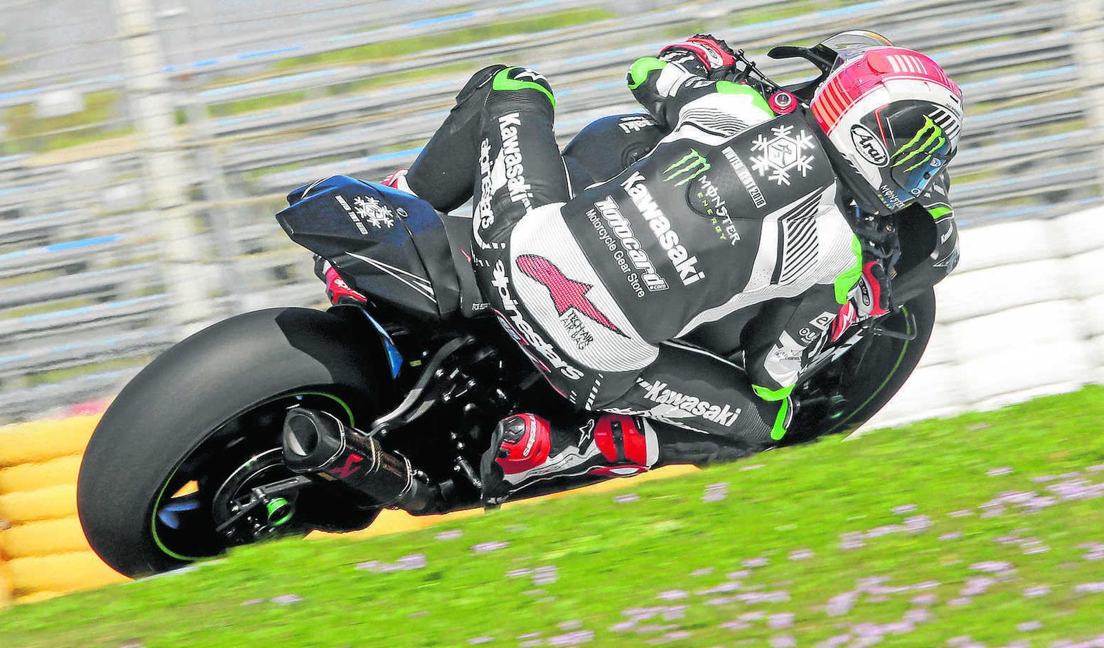 Jonathan Rea, triple campeón del mundo de Superbikes, durante su primera jornada de entrenamientos.