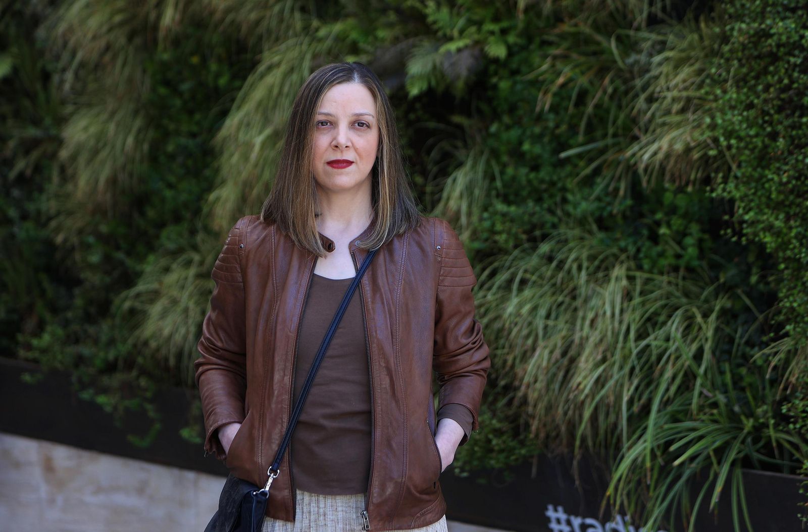 La poeta y traductora Victoria León.