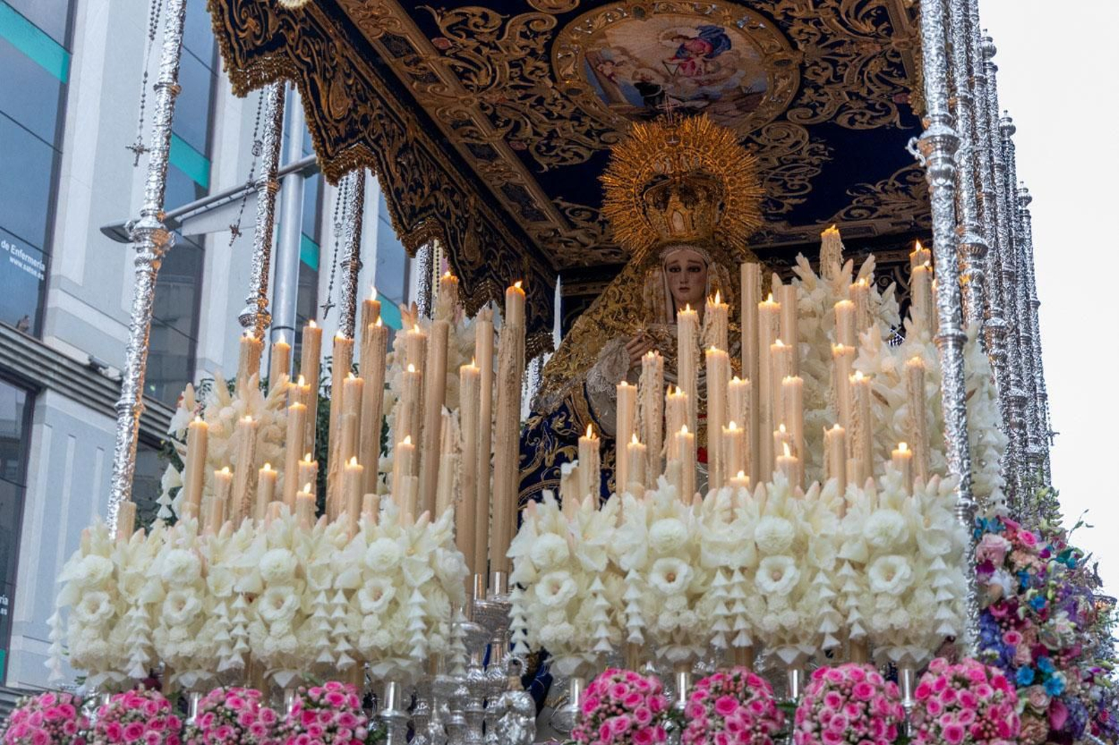 Los jiennenses arropan a las tres cofradías de la tarde en un Domingo de Ramos más caluroso de lo esperado (II)
