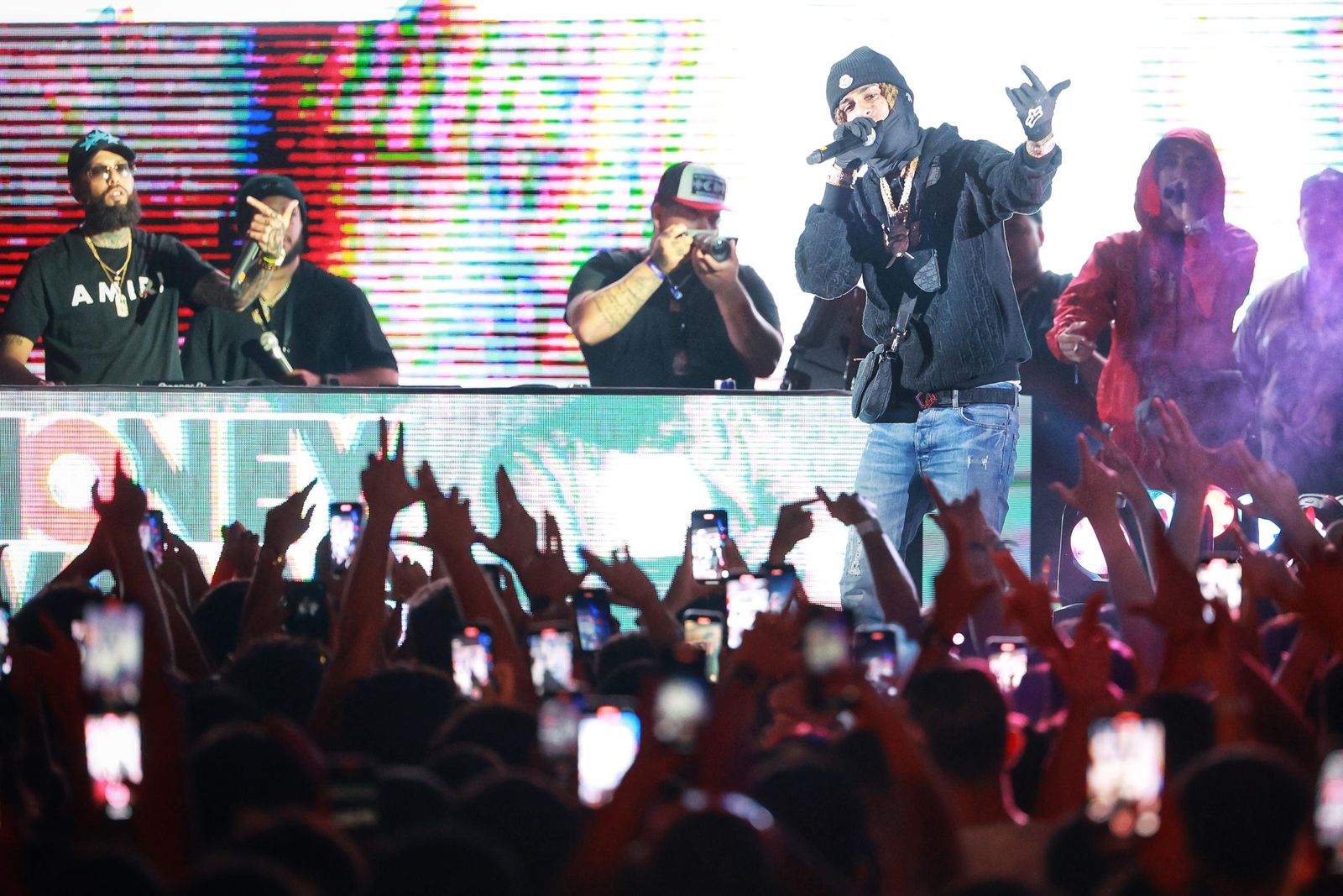 Búscate en el concierto de Yovngchimi en Concert Music Festival en Chiclana