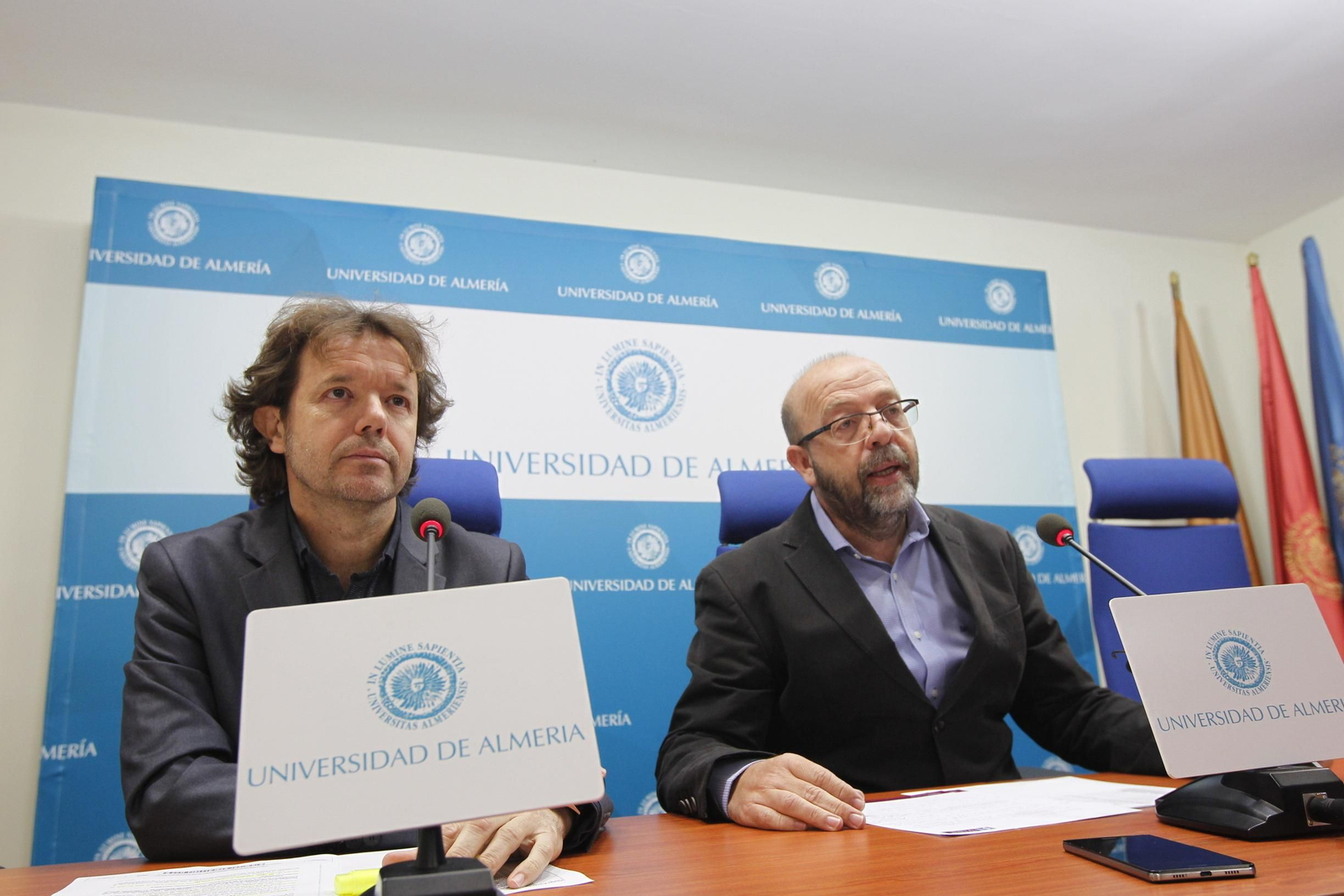 Julián Cuevas, vicerrector de Internacionalización, y Tomás Lorenzana, director del Secretariado de Movilidad Internacional.