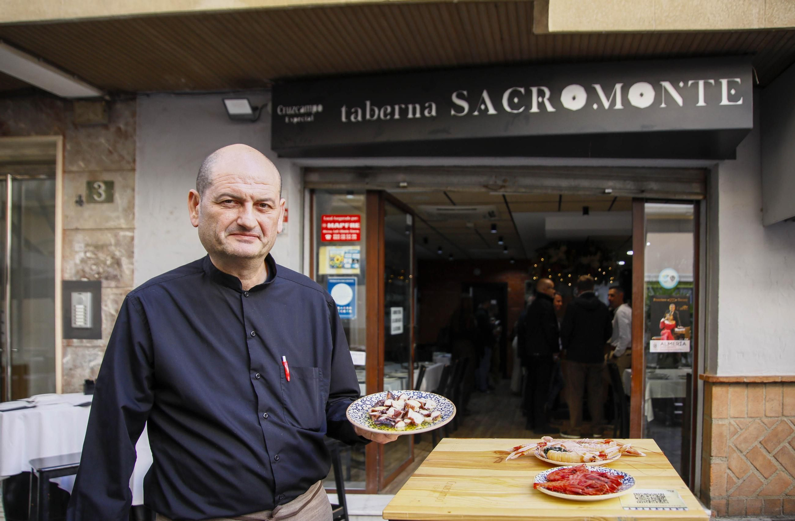 Bodegas y tabernas castizas de Almería, en imágenes