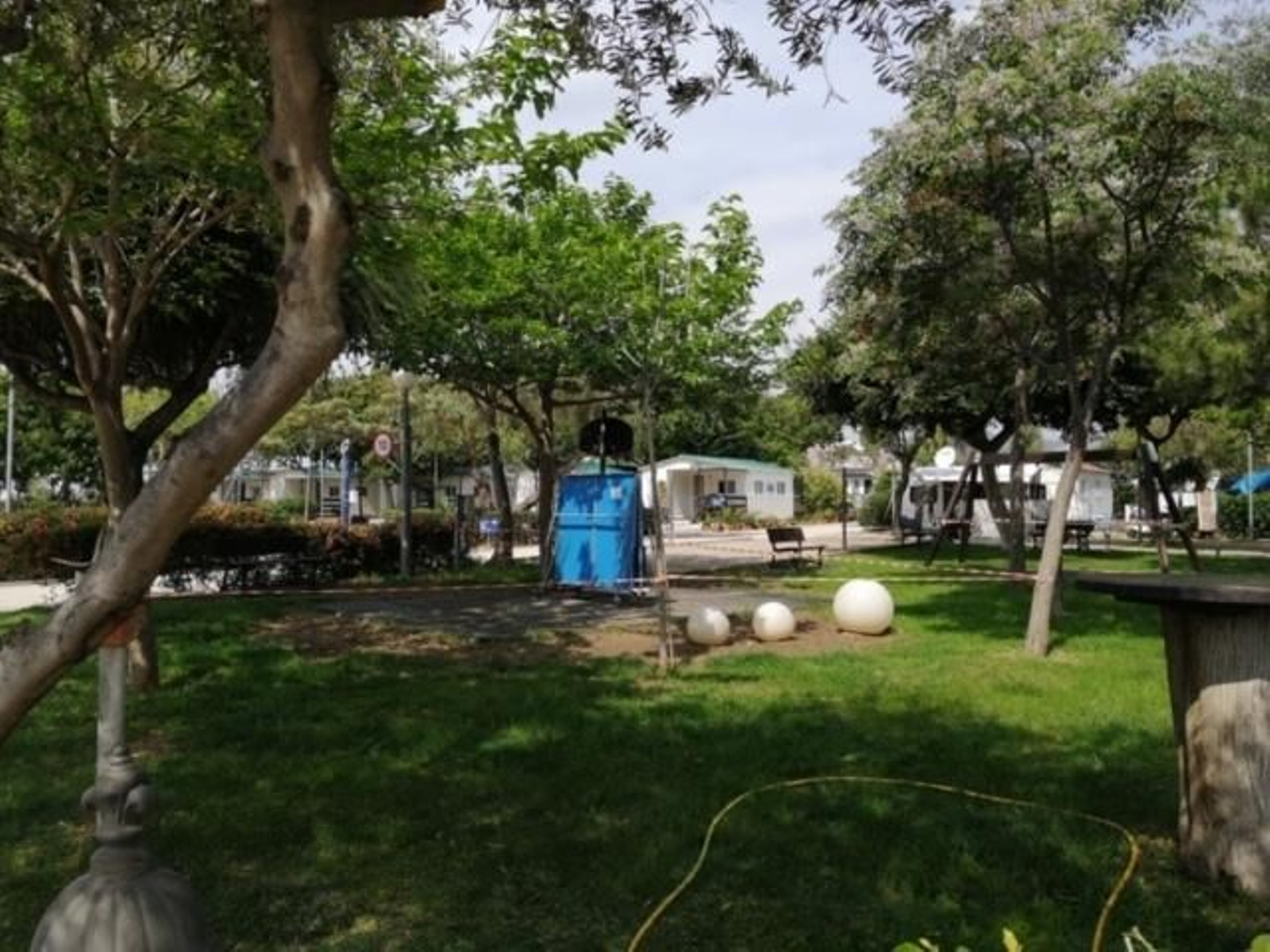 Imagen de uno de los camping de la provincia de Málaga actualmente cerrado.