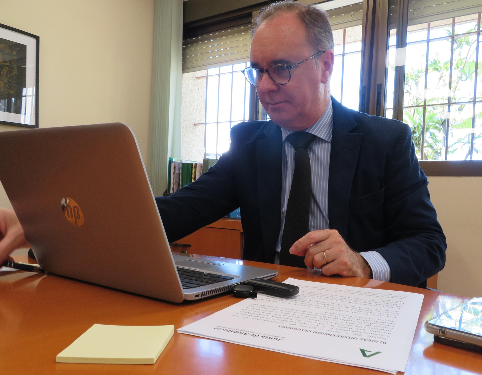 El delegado territorial de Empleo, Formación, Trabajo Autónomo, transformación Económica, Industria, conocimiento y Universidades en Huelva, Antonio Augustín.