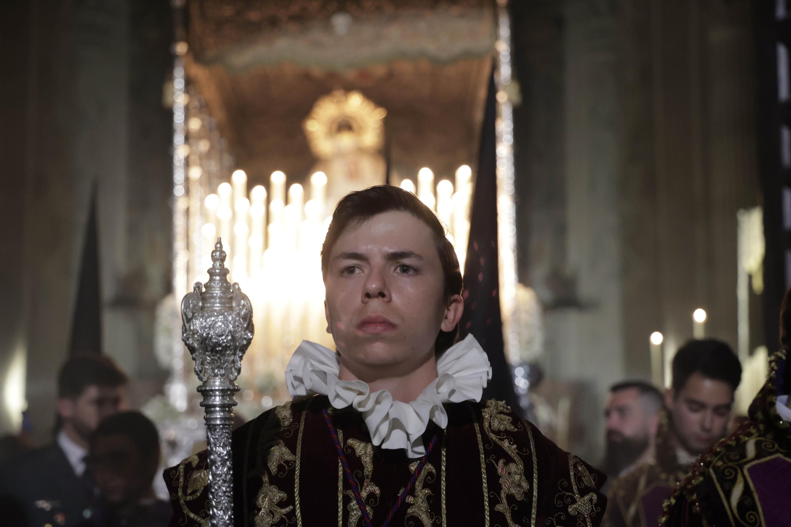 La salida de la Hermandad de el Amor en imágenes