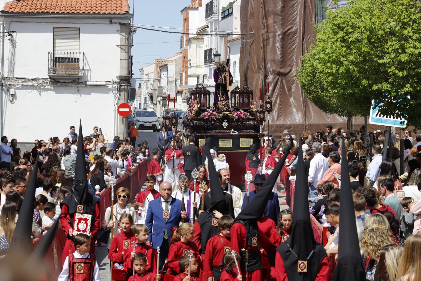 Jueves Santo en Villanueva de Córdoba: La procesión de Padre Jesús, en imágenes