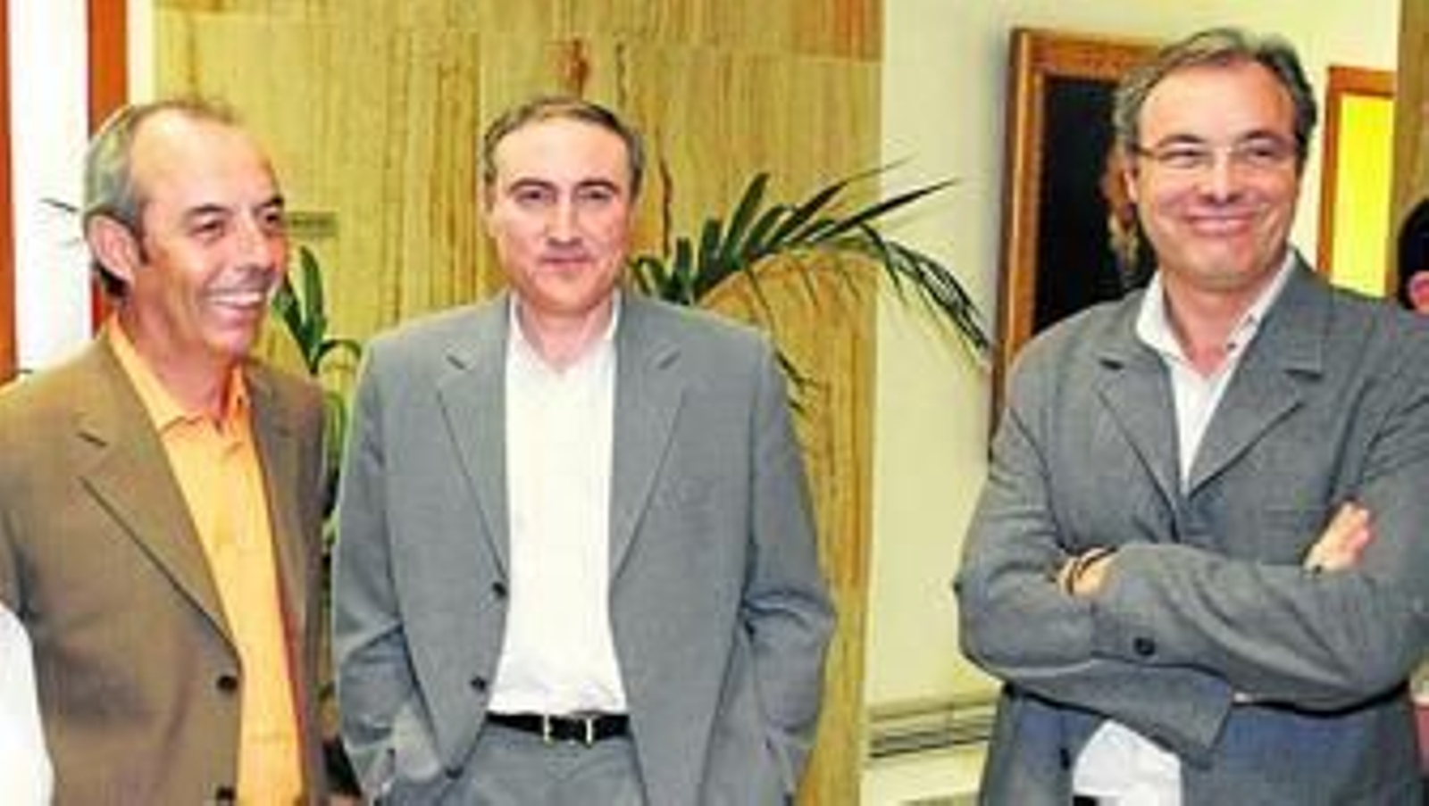 Antonio Hurtado, José Antonio Ruiz Almenara y Juan Pablo Durán, en 2006, en una imagen captada en plena tormenta sobre el caso Colecor.