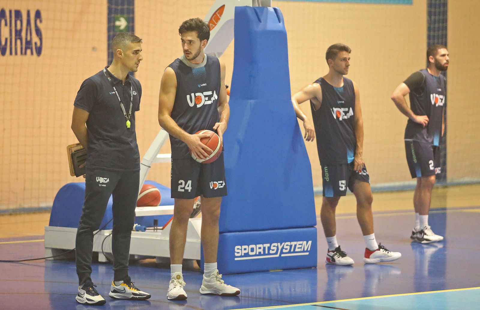 Fotos del entrenamiento de UDEA previo al inicio de liga