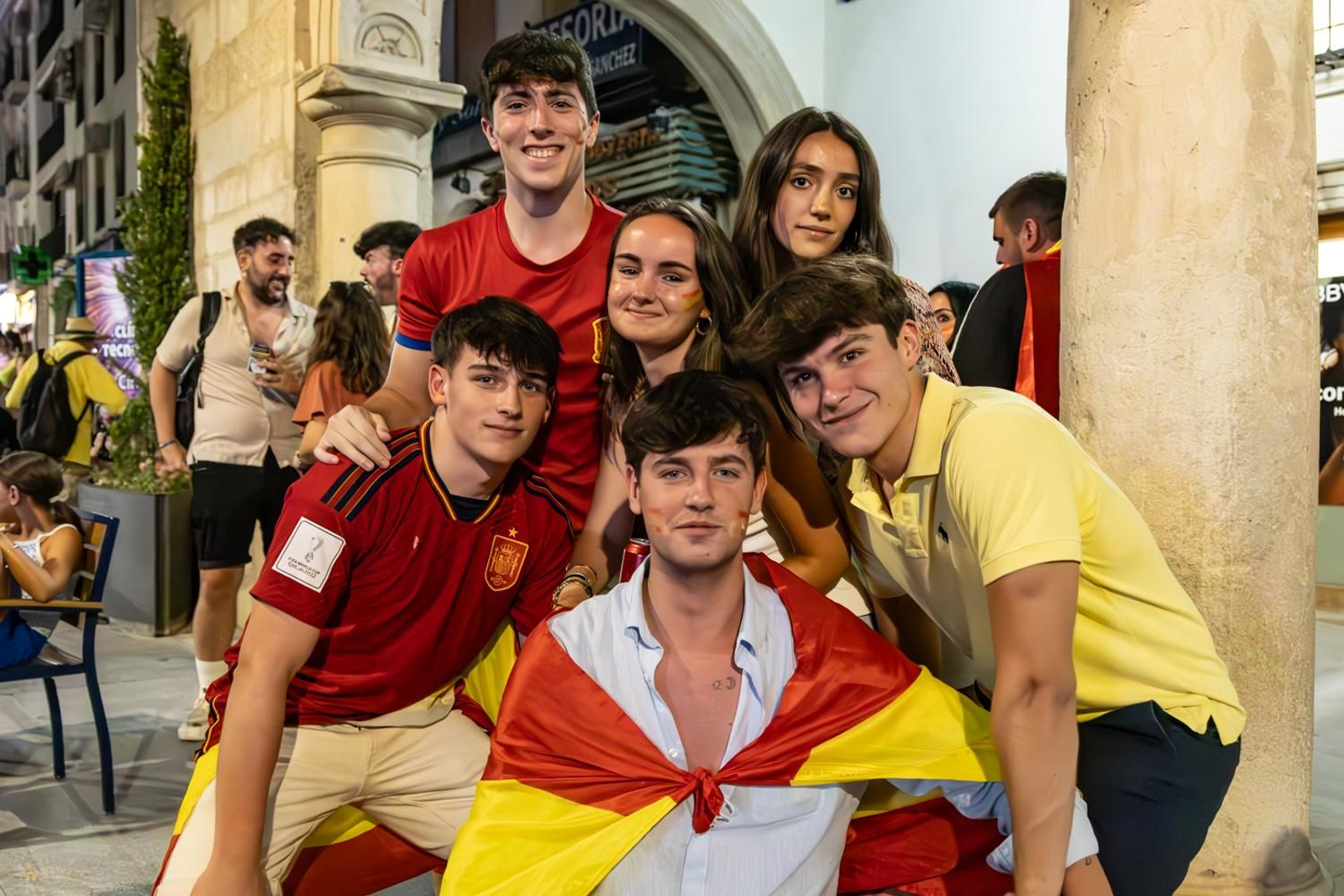 La euforia jiennense por la victoria de España, imágenes