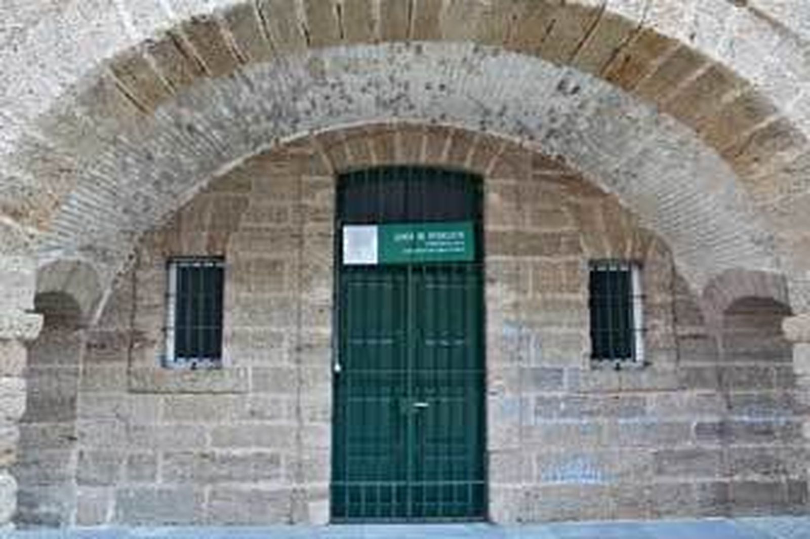 El laboratorio de la Junta en la muralla.
