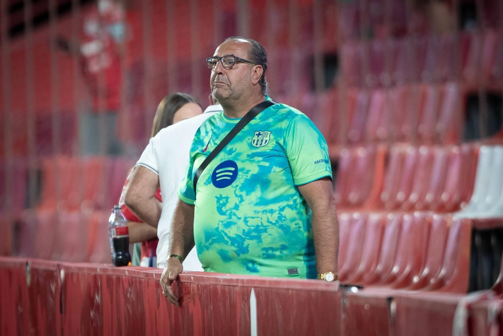 Encuéntrate en la grada de Los Cármenes en el Granada-Real Sociedad 'B'