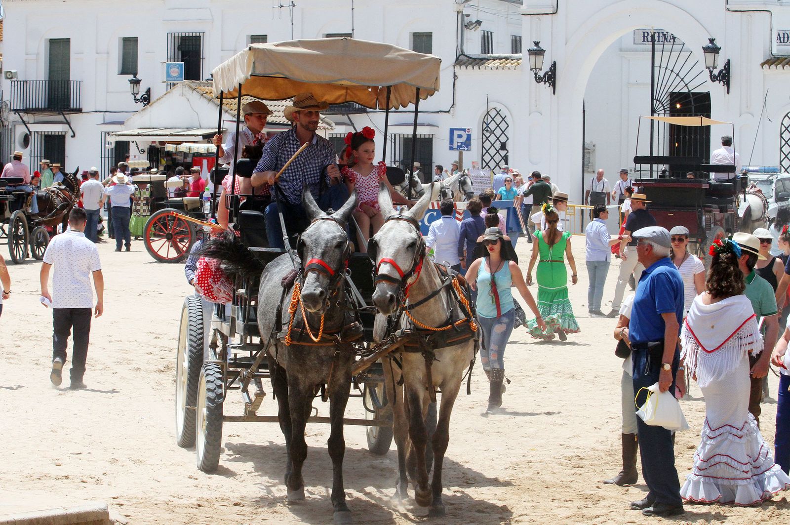 Ambiente en la aldea del Rocío.