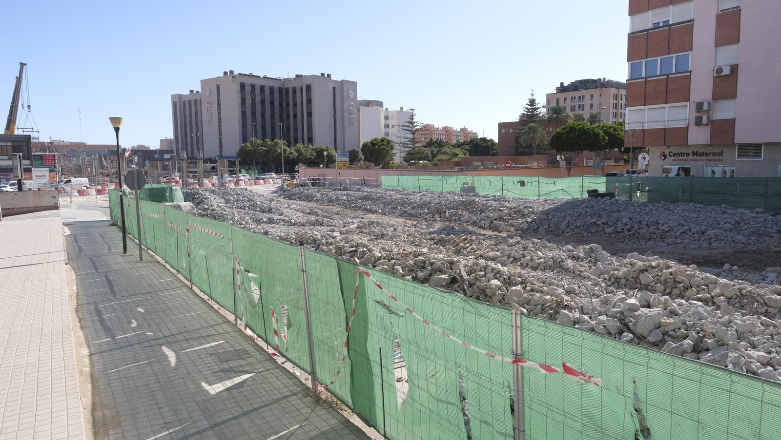 El Puente de la Avenida del Mediterráneo ya es historia, en imágenes