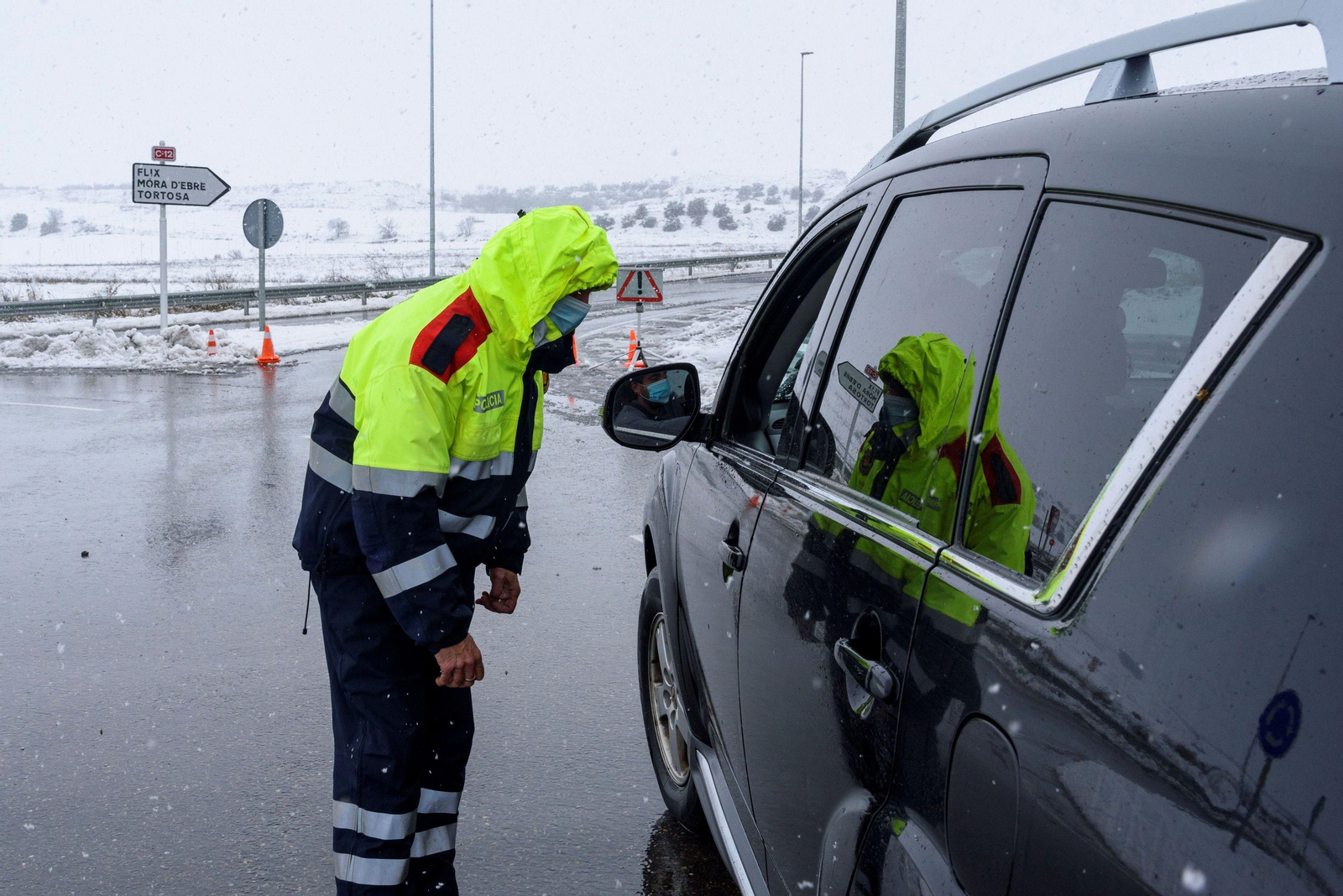 Madrid trata de restablecer la normalidad: el día después en imágenes