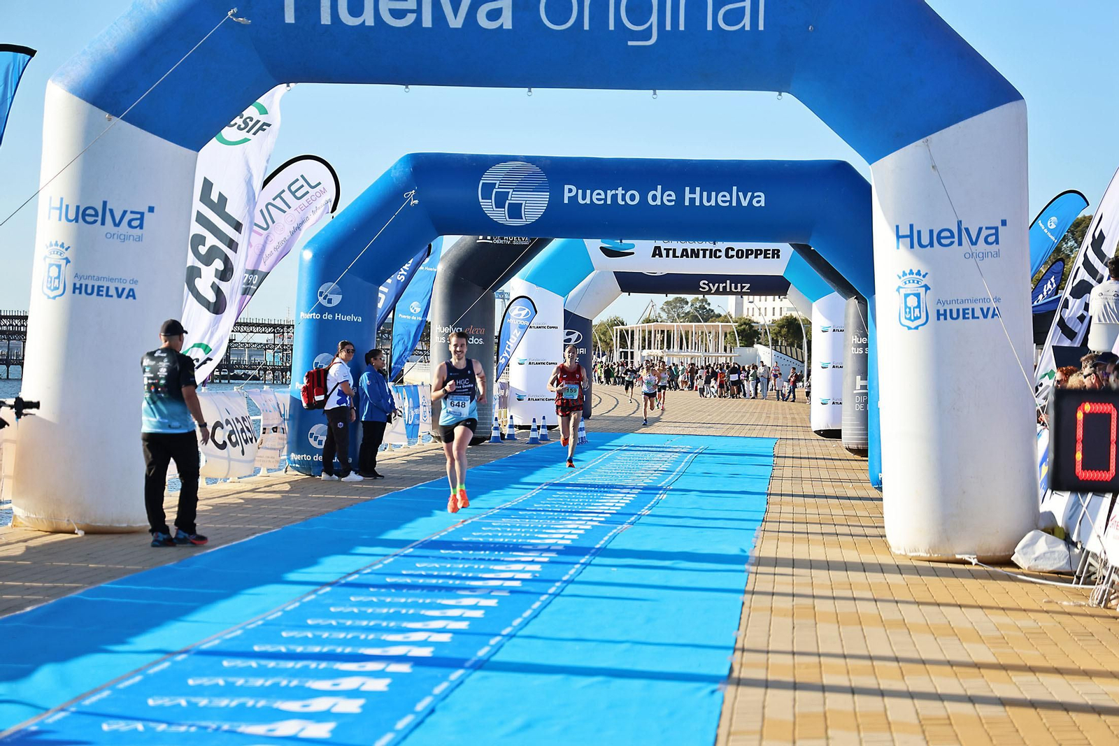 Imágenes de la 10K Huelva Avatel Telecom 'Puerta del Descubrimiento'