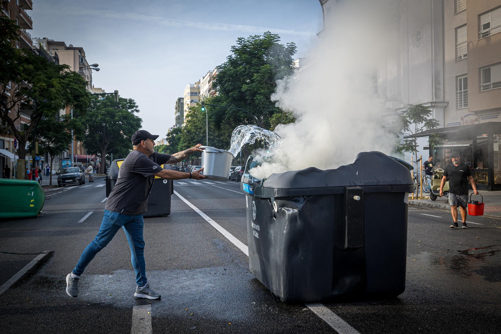 Imágenes del primer día de huelga de los trabajadores del sector del metal en Cádiz Imágenes del primer día de huelga de los trabajadores del sector del metal en Cádiz