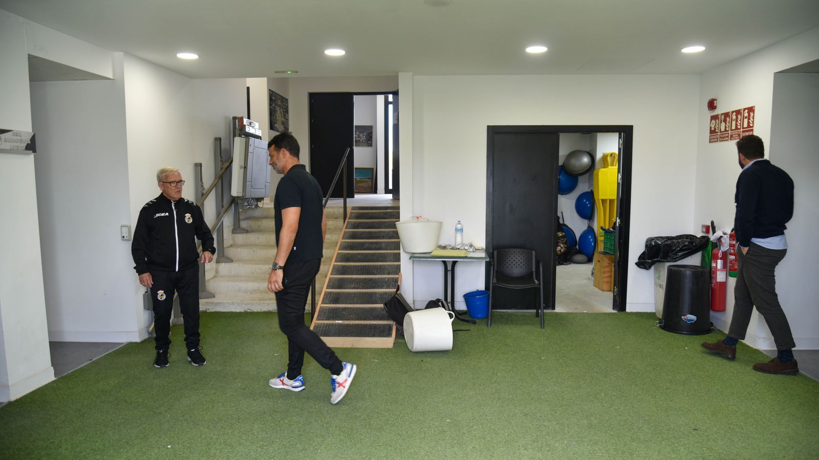 La intrahistoria de la foto oficial de la Balona 2023-24, en imágenes