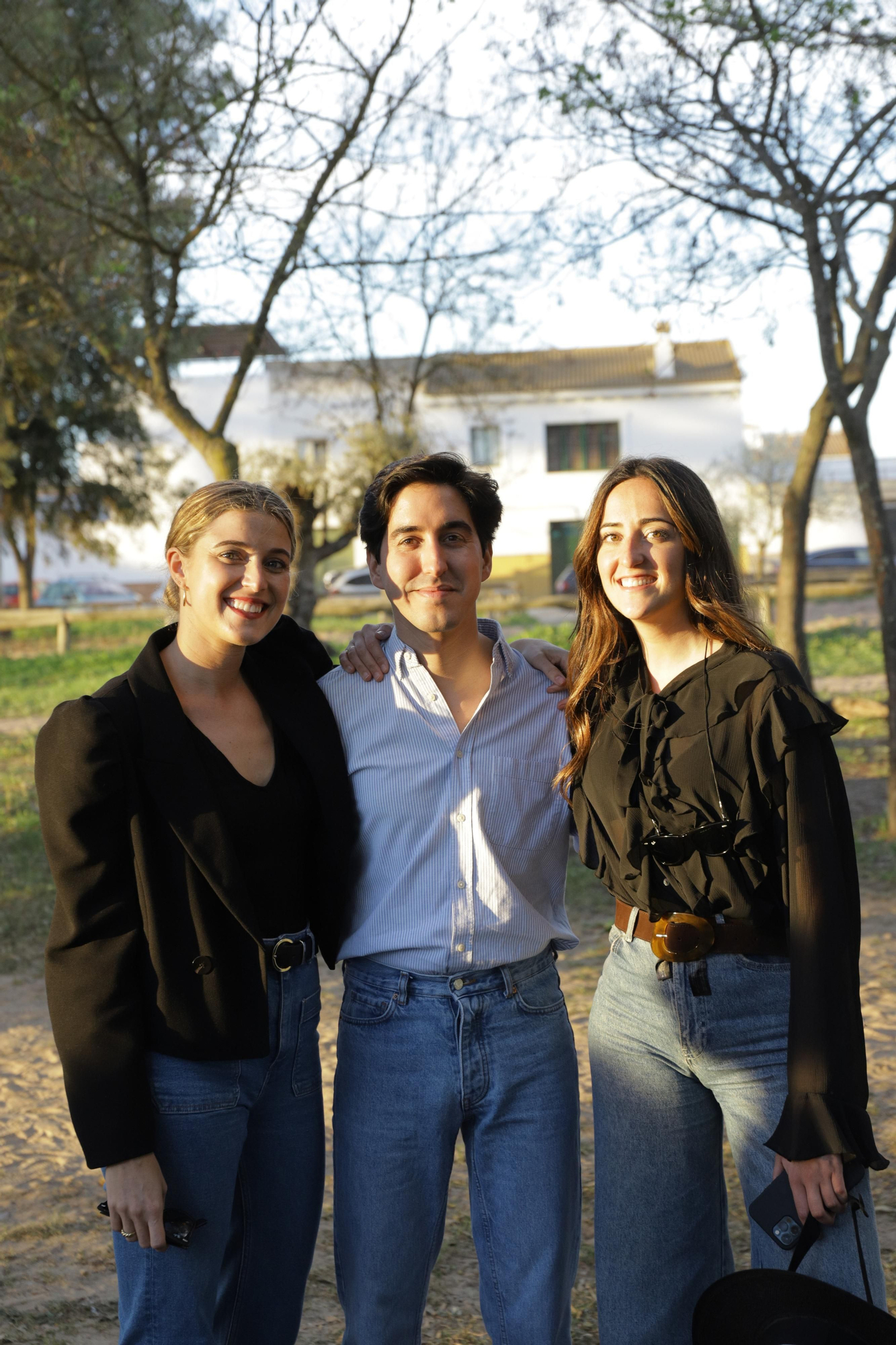 El Rocío 2023: Así es la nueva colección de moda flamenca de Gil Ortiz