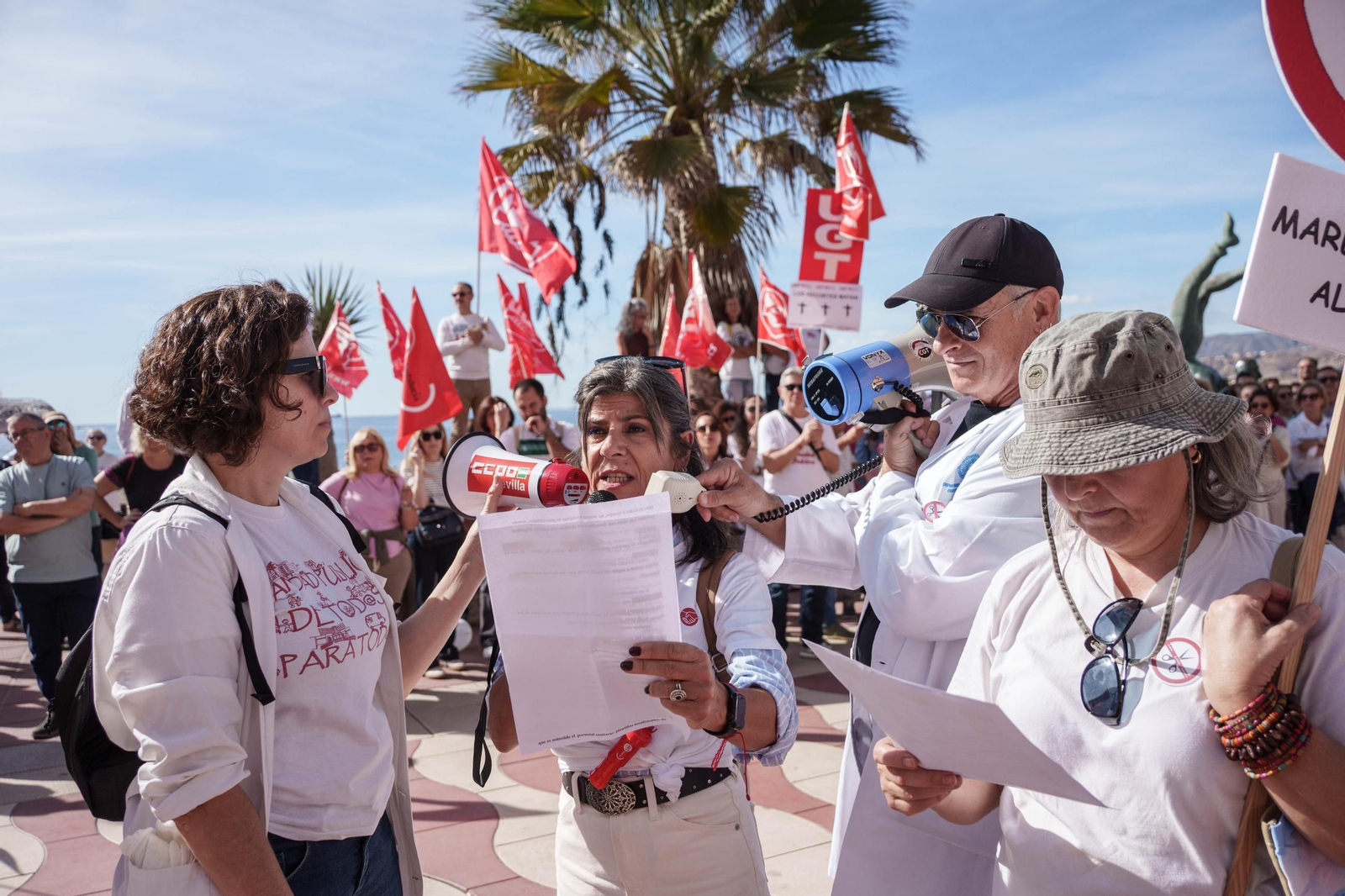 "La sanidad se defiende, gobierne quien gobierne", Almería se lanza a las calles por la sanidad pública