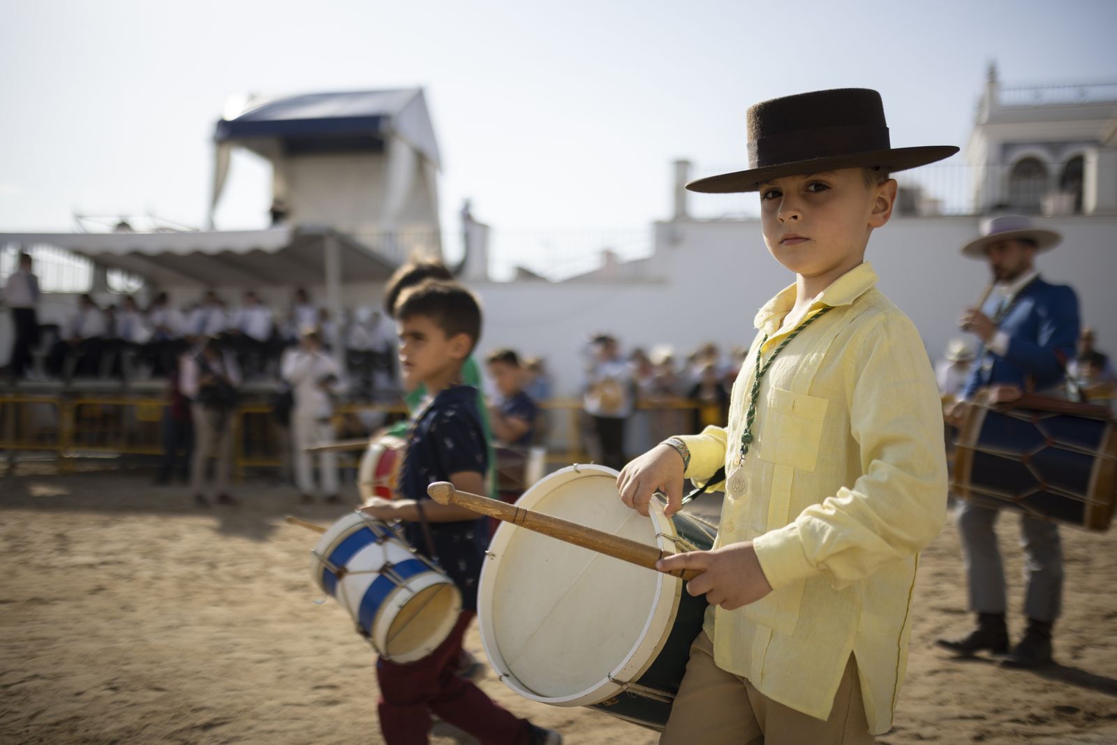El Rocío 2023: Imágenes de la presentación de las Hermandades y ambiente en la aldea