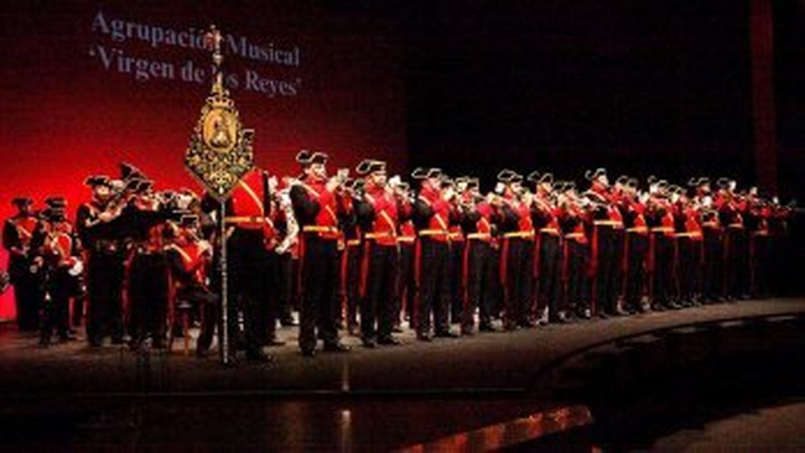 La Agrupación Musical Virgen de los Reyes.