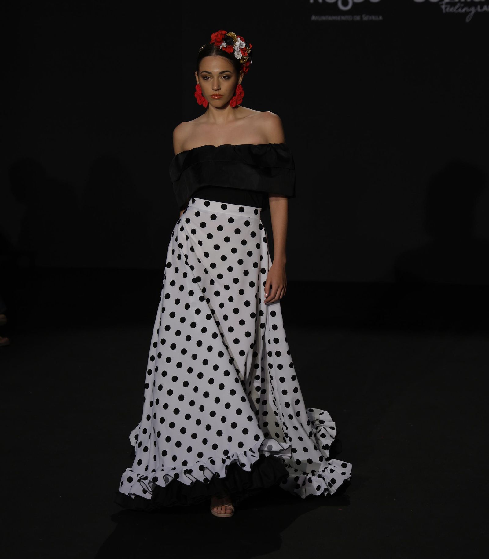 Emprende Lunares, el desfile de moda flamenca de Nerea Cariño, que anticipa la Feria de Abril: todas las fotos.