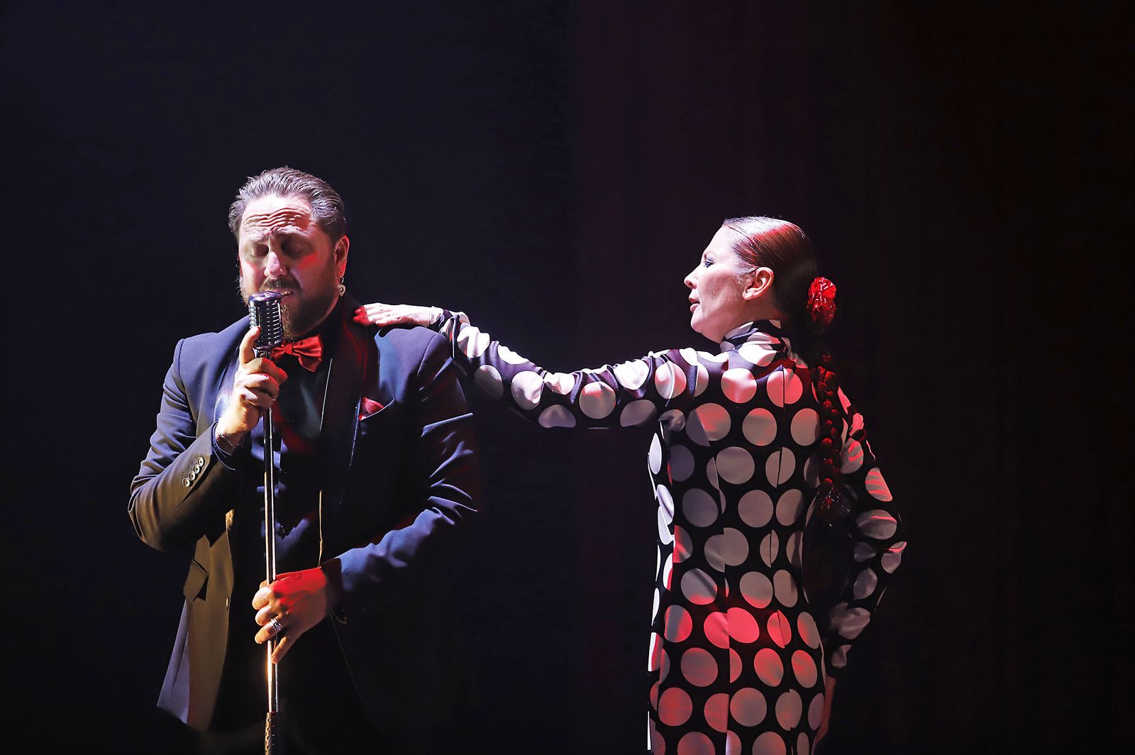 La actuación de Sara Baras en la Casa Colón de Huelva en imágenes