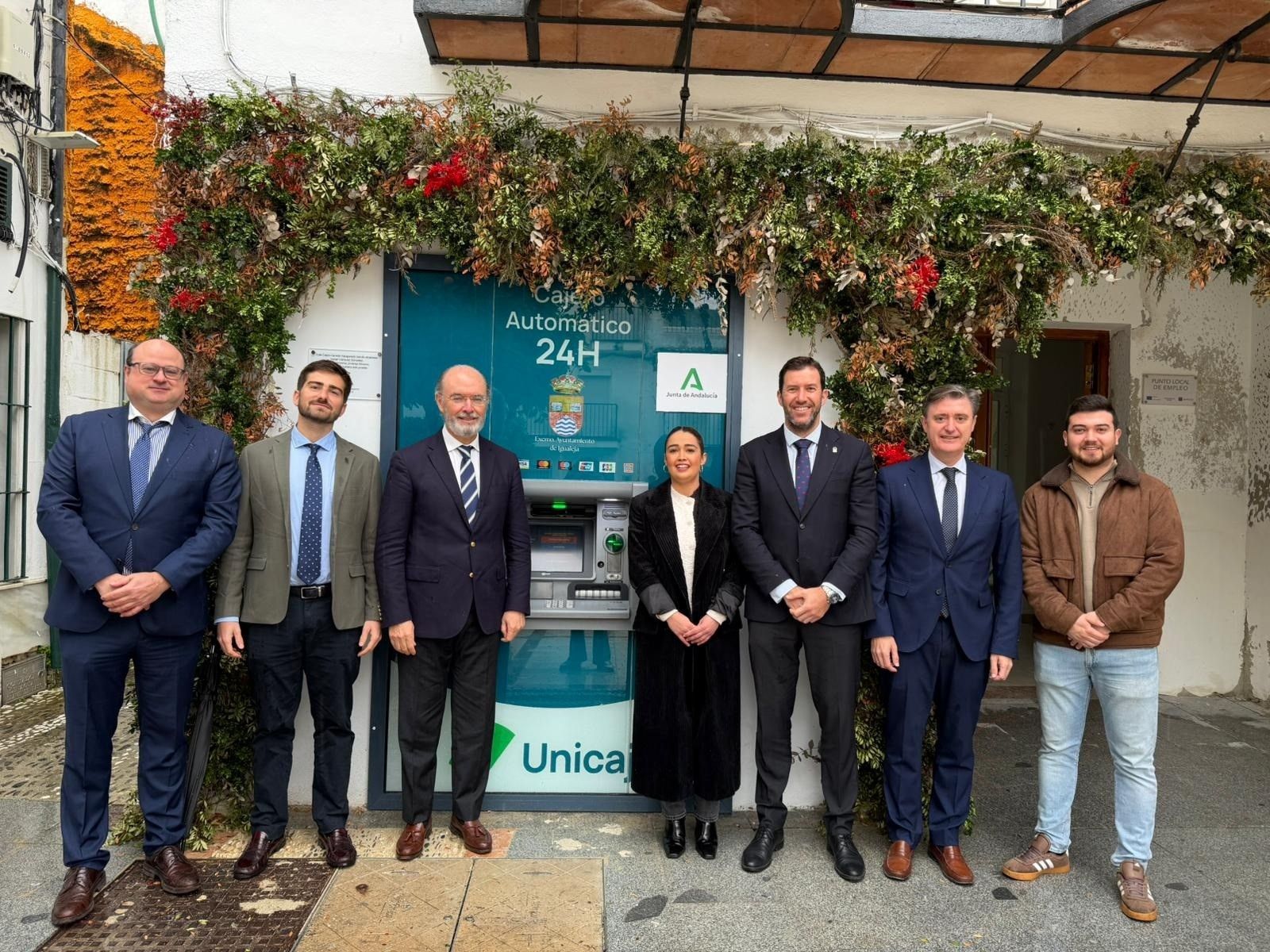 Presentación del cajero instalado en Igualeja.