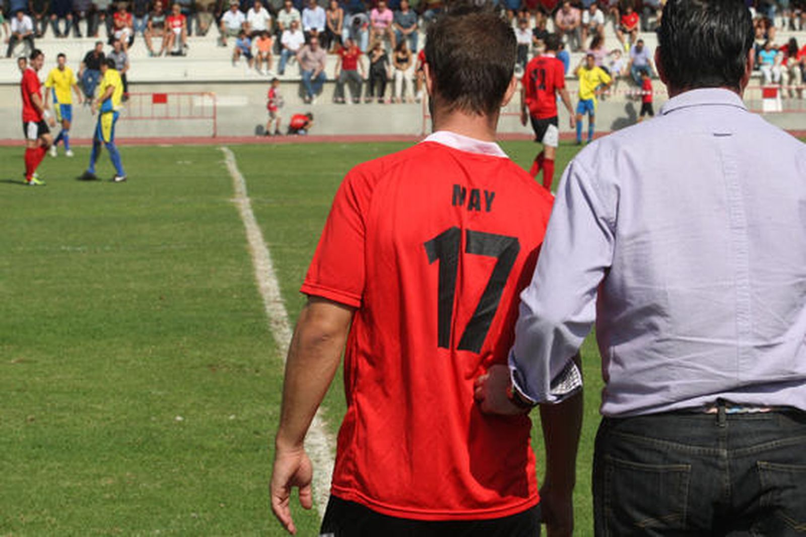 Tras la victoria en el partido 2-0, el San Roque consigue situarse en la zona cálida de la clasificación  

Foto: Paco Guerrero