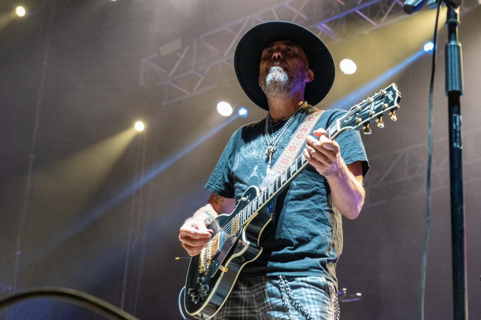 Colombinas 2025: Imágenes del concierto de Seguridad Social en las Fiestas Colombinas