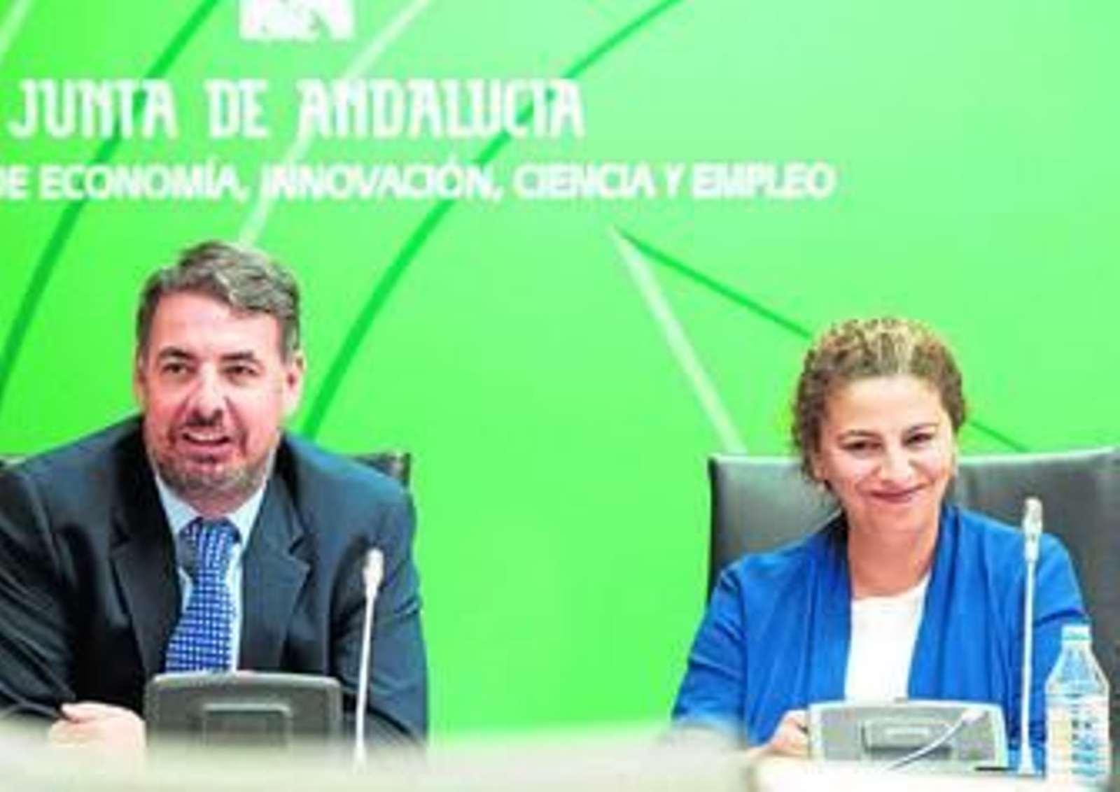 El secretario general de Industria, Vicente Fernández, y la directora general, María José Asencio.