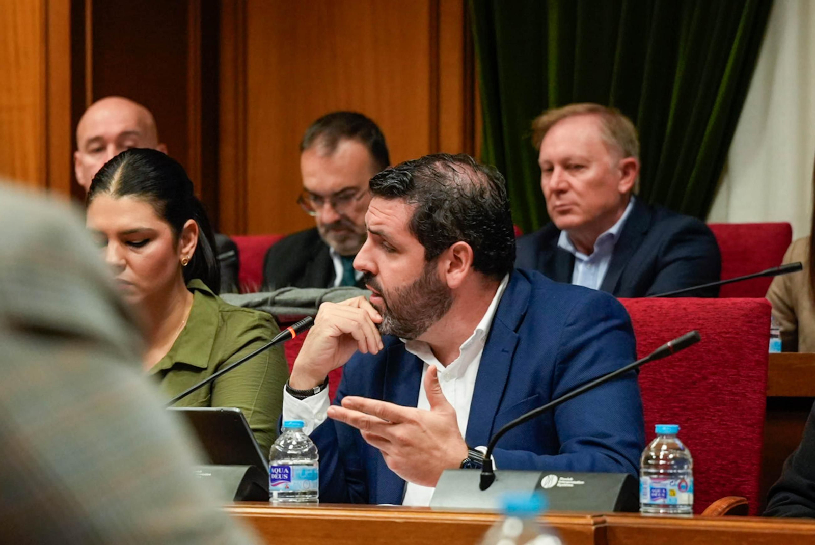 Las imágenes del primer pleno en Diputación sin Javier Aureliano García