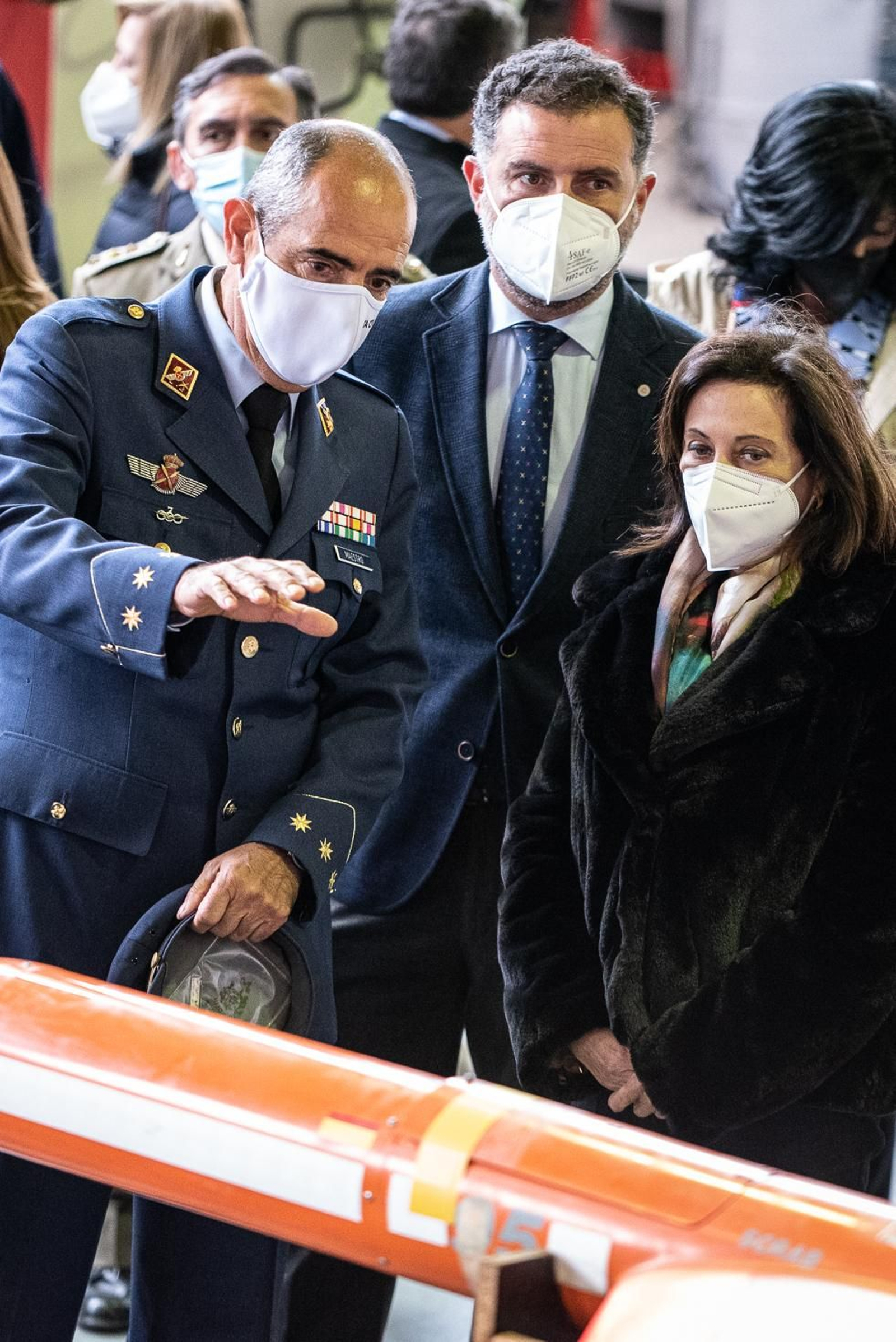 Imágenes de la visita de la Ministra de Defensa Margarita Robles a las instalaciones del INTA