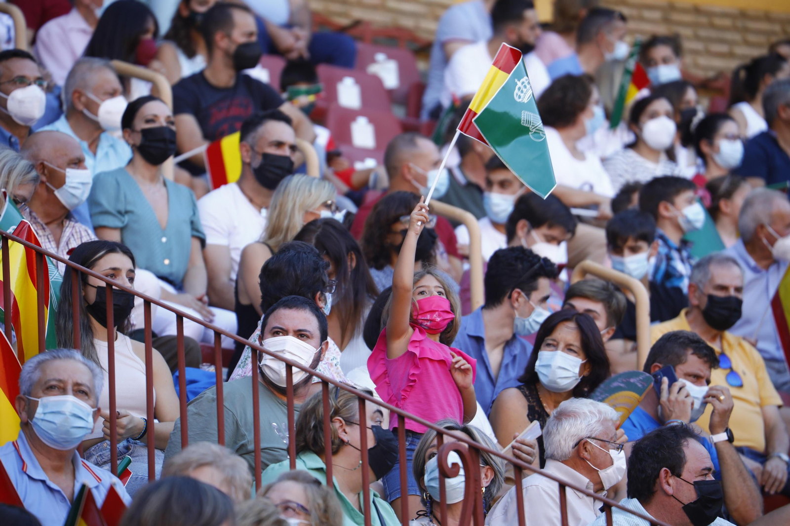 La impresionante exhibición de la Guardia Civil en la plaza de toros de Córdoba, en fotografías