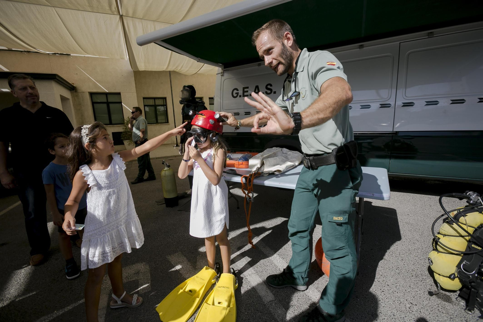 Jornada de puertas abiertas en la Comandancia de Cádiz