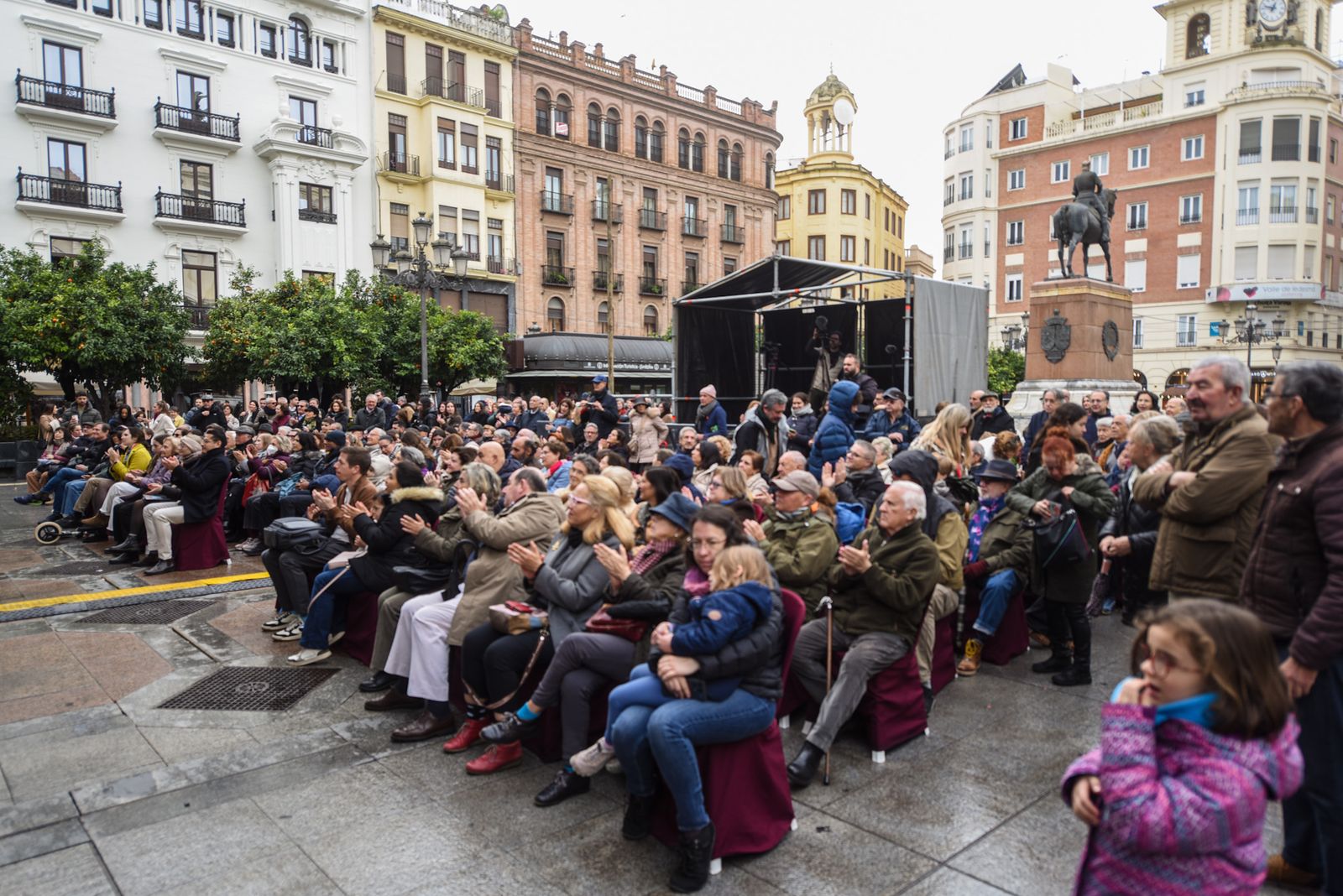El concierto 'Pasodobles para despedir el año' en la plaza de las Tendillas, en imágenes
