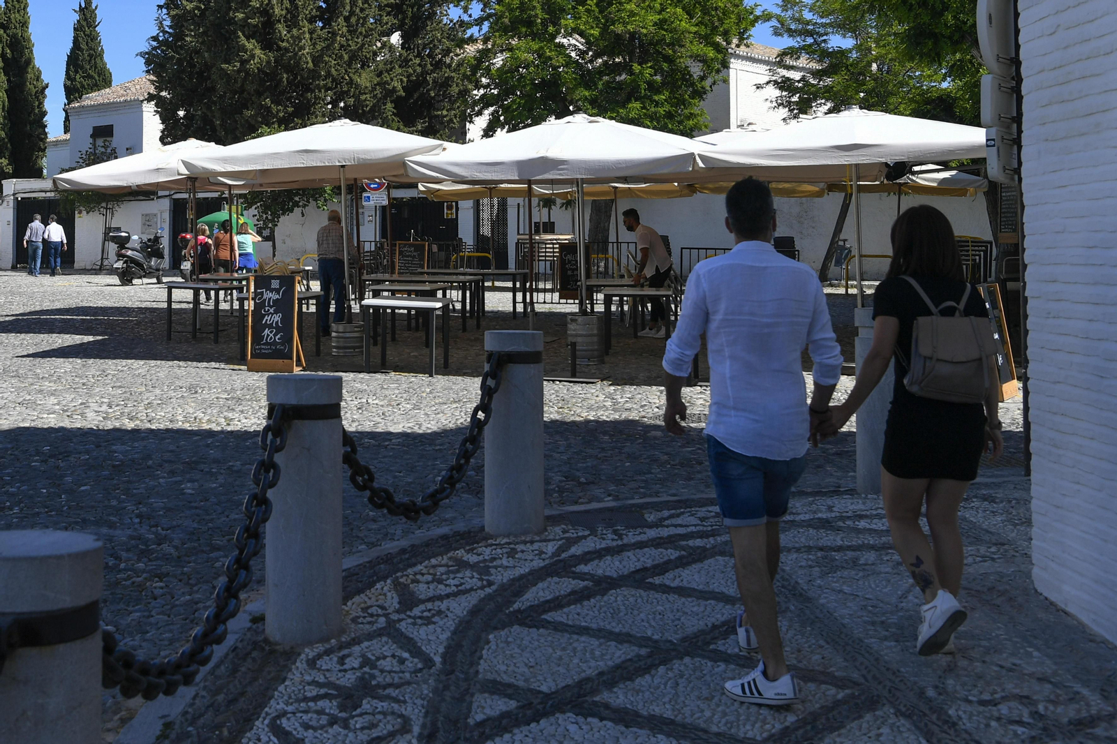 Fotos: ambiente de Granada en sus calles este sábado
