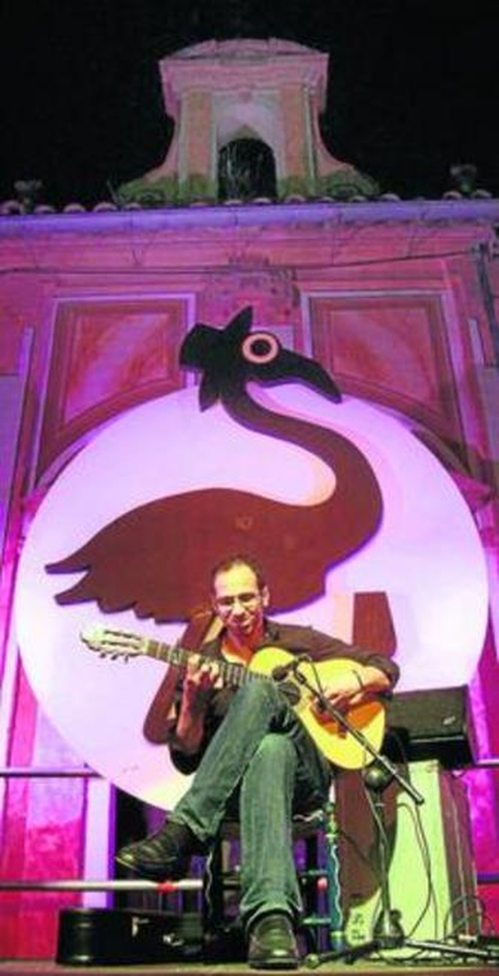 Ali Khattab, en su actuación en la plaza de Abades.