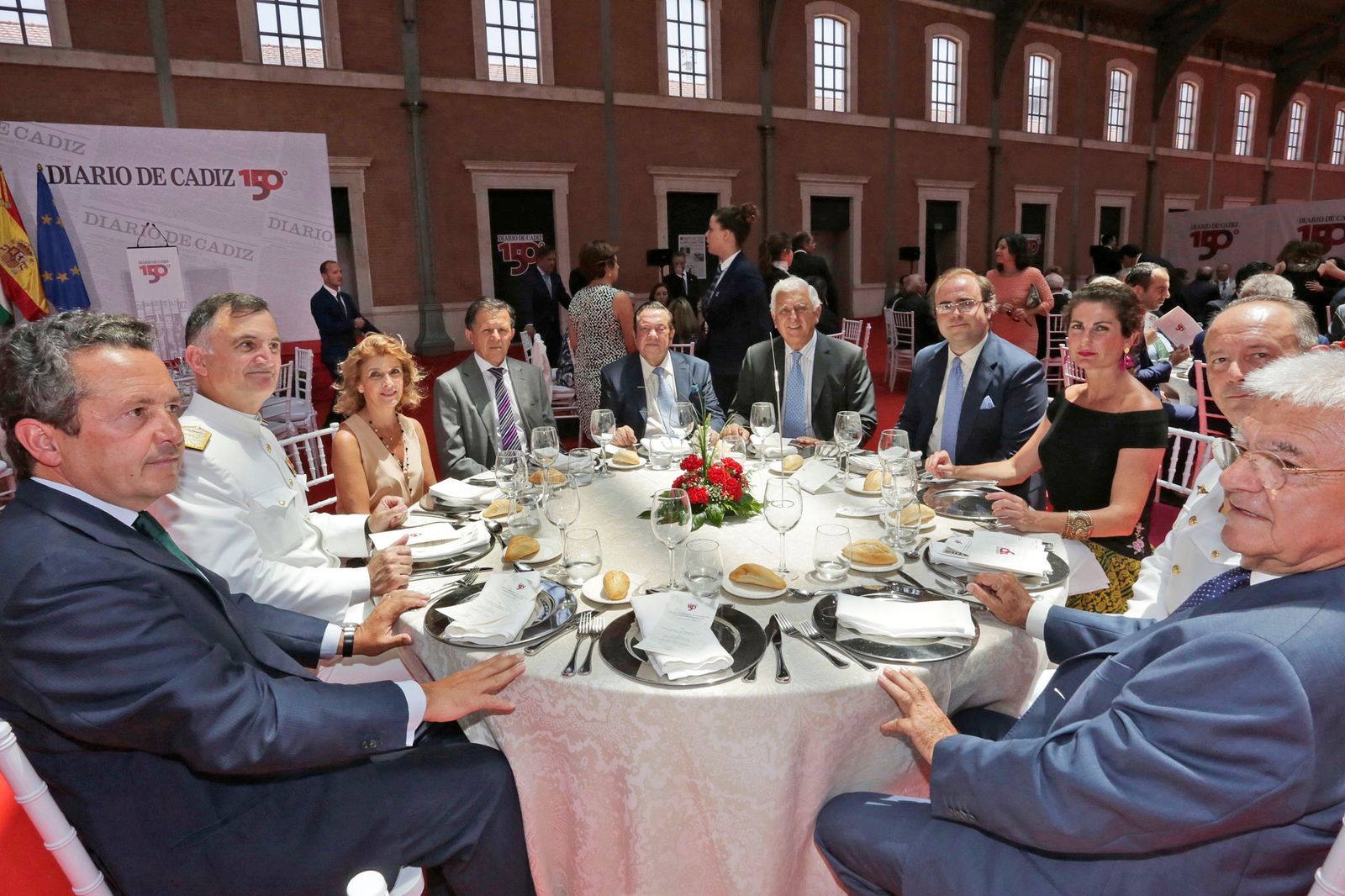 Gonzalo Madariaga, Juan Rguez. Garat, Victoria García-Añoveros, José L. Blanco, Nicolás Osuna, Santiago Herrero, Carlos Navarro, María Caballero, Santiago González, Francisco Baena, Miguel Molina.