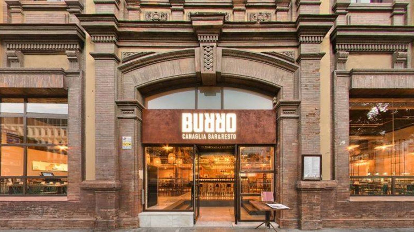 El primer Burro Canaglia que se abrió en Luis Montoto.