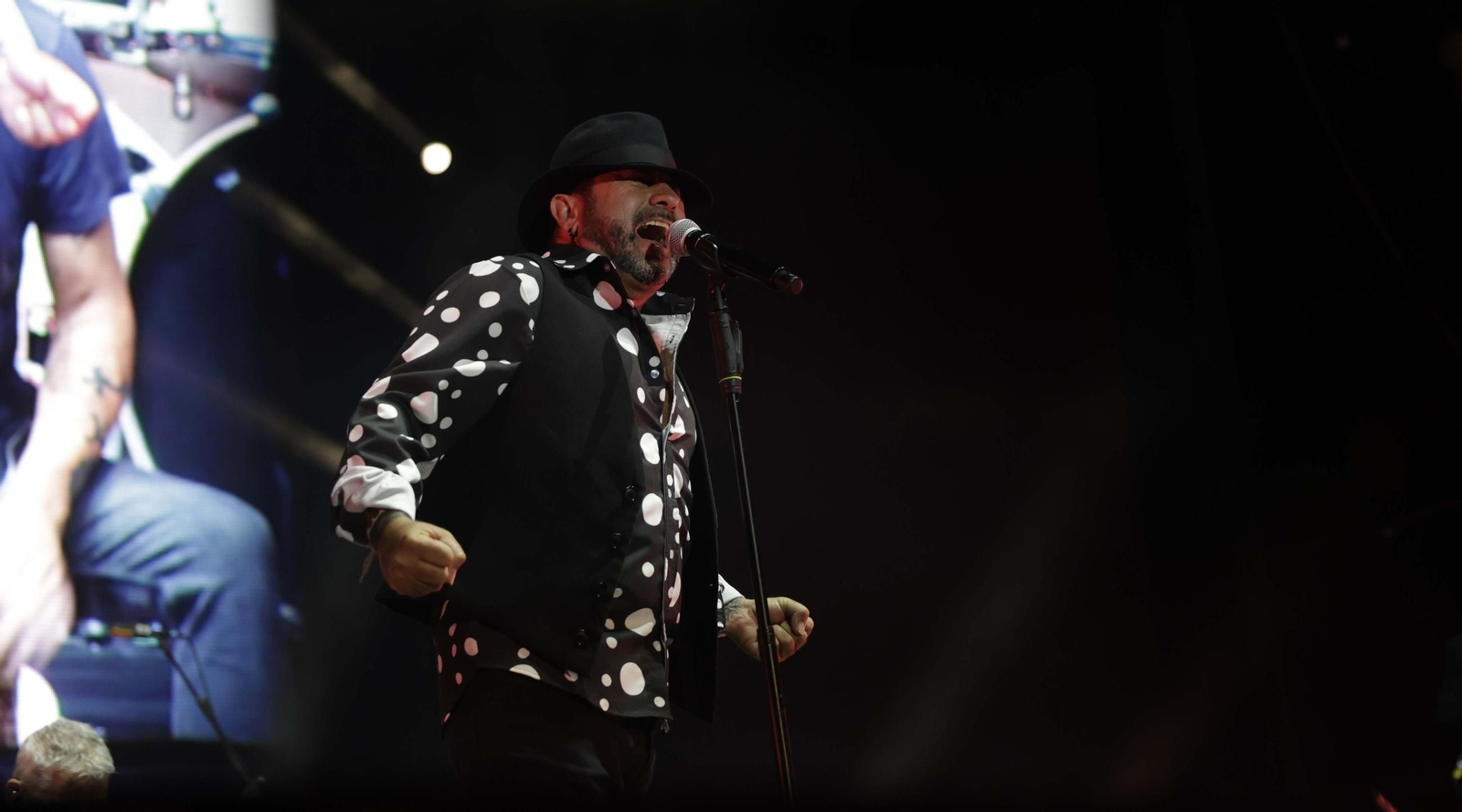 Fotos del concierto de El Barrio en La Línea