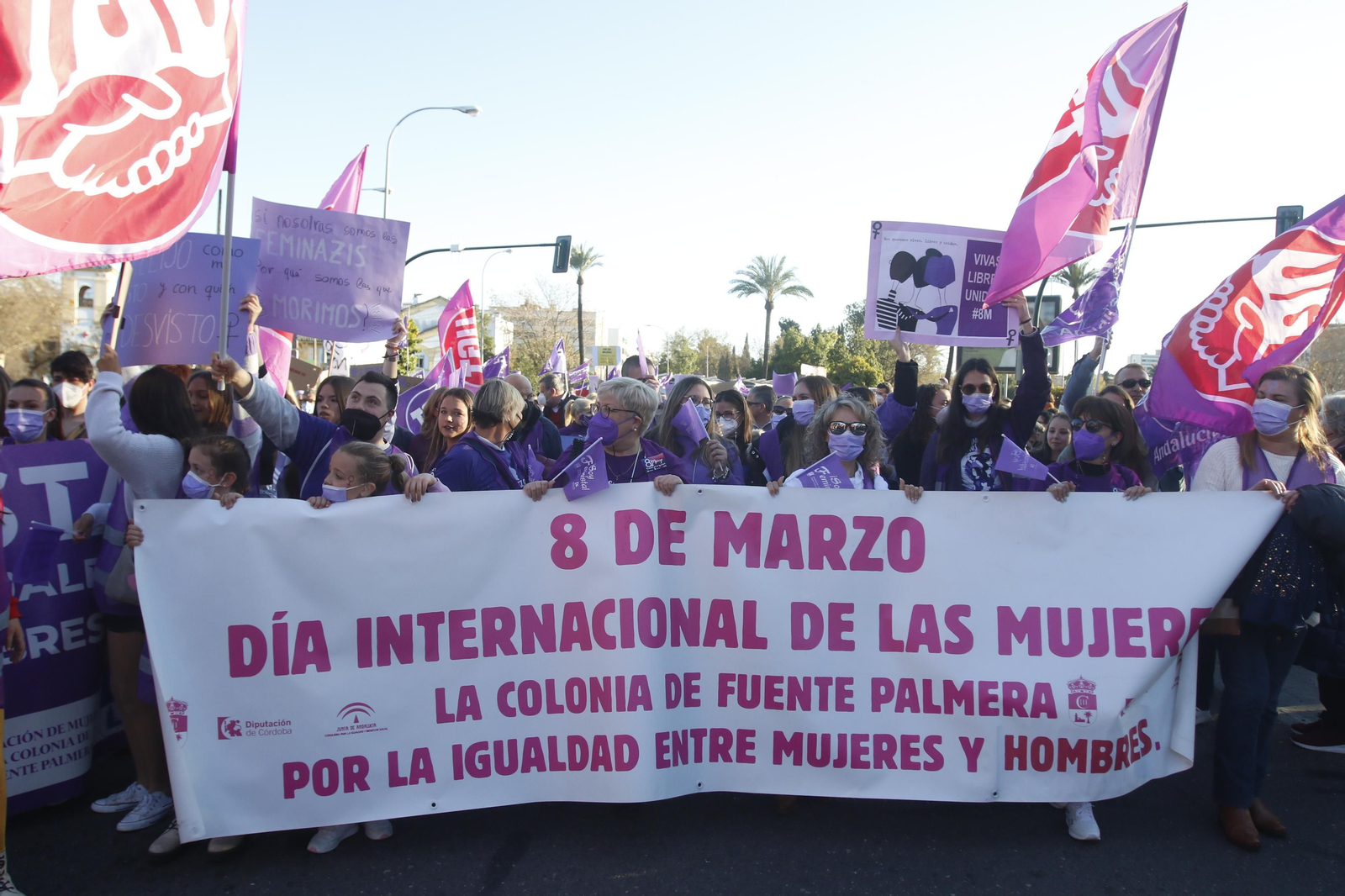 La manifestación del 8M en Córdoba, en fotografías