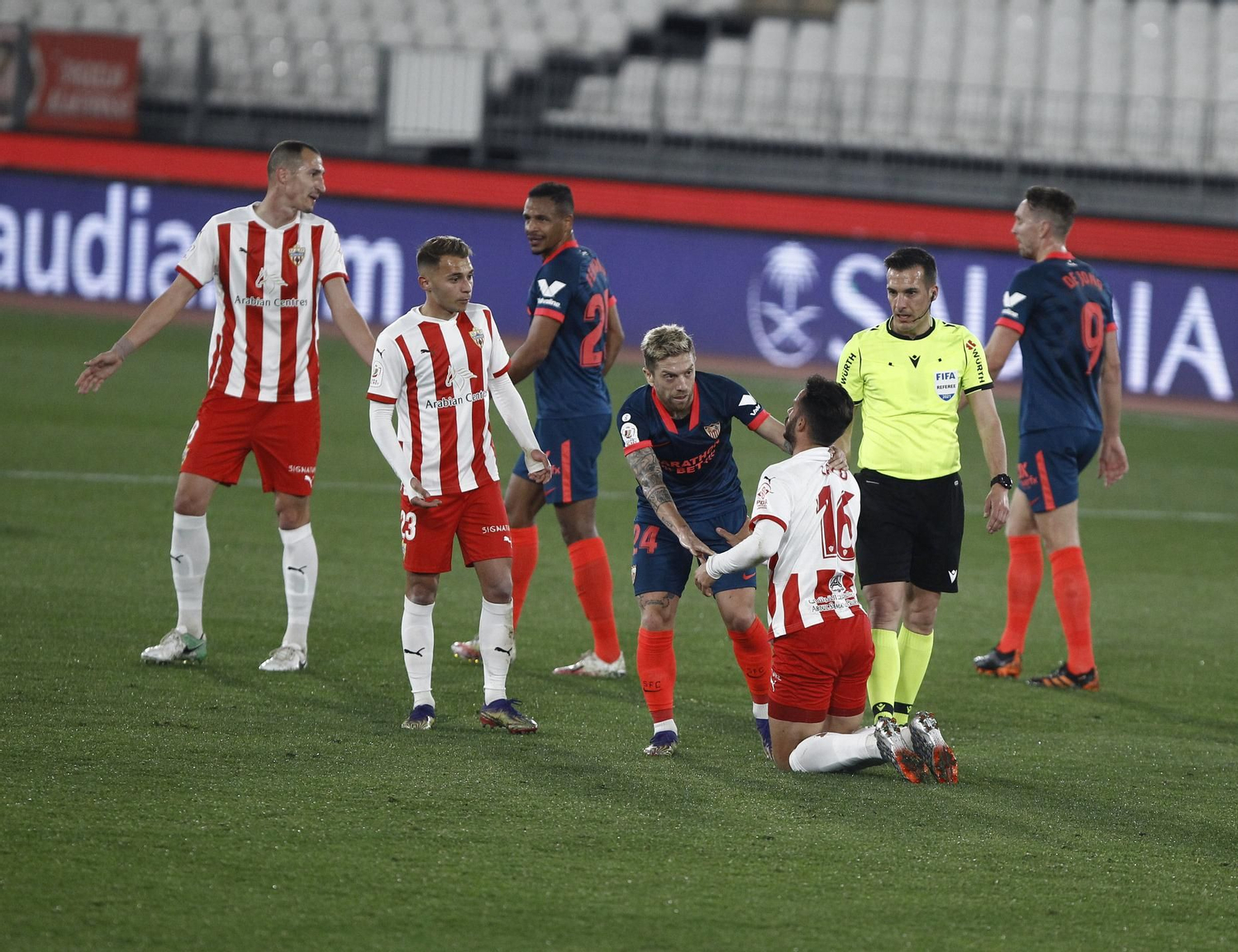 Fotogalería U.D. Almeria-Sevilla F.C. Copa del Rey Fútbol.